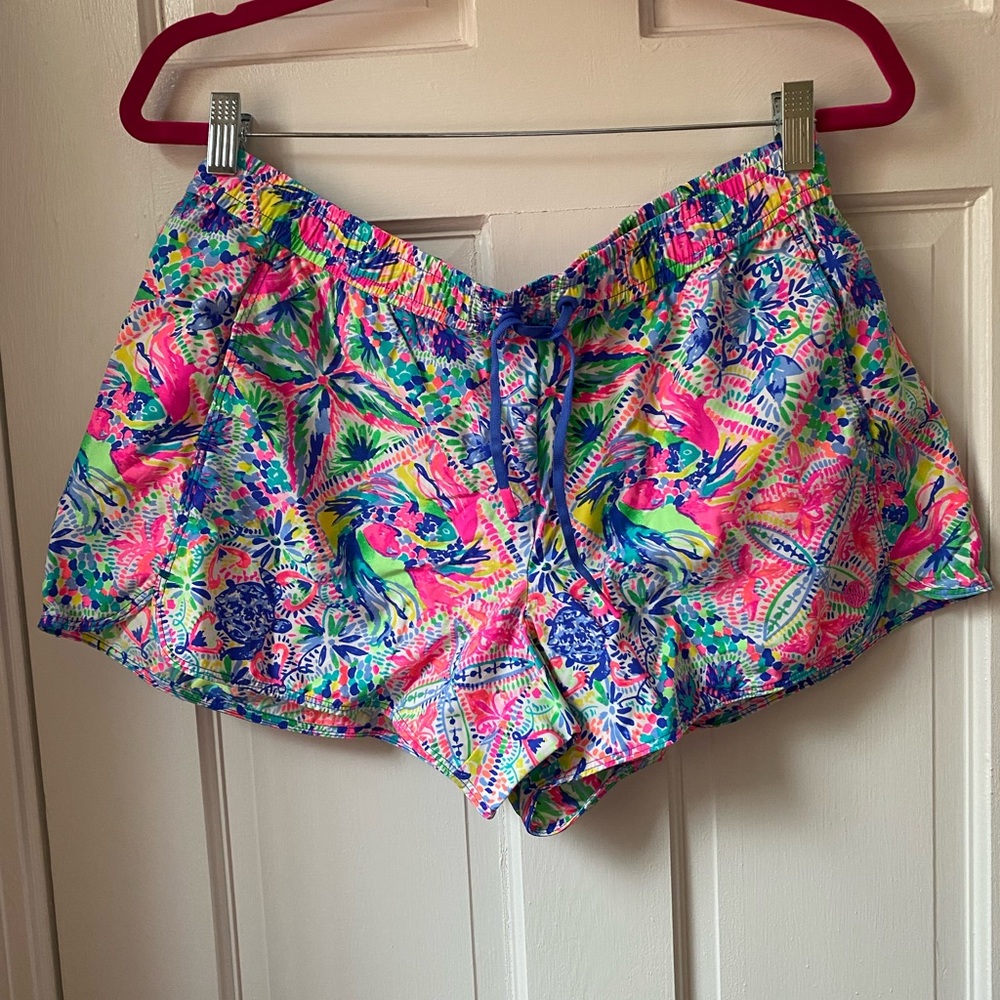 Lilly Pulitzer Luxletic Shorts size L